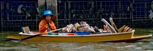 Floating vendor, Chayo Phraya River (2008) Photo (c) Karen Abrahamson Floating vendor, Chayo Phraya River (2008) Photo (c) Karen Abrahamson