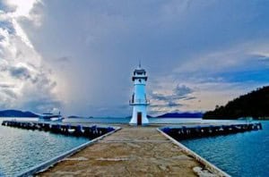 Ko Chang lighthouse before the storm (2008) Photo (c) Karen Abrahamson Ko Chang lighthouse before the storm (2008) Photo (c) Karen Abrahamson