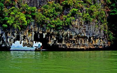 Limestone Island, Phang Nga Bay, Thailand (1997) Photo (c) Karen Abrahamson Limestone Island, Phang Nga Bay, Thailand (1997) Photo (c) Karen Abrahamson
