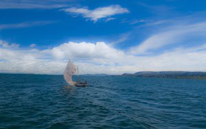 FishingSailboat on Lake Titicaca, (2011) Photo (c) Karen Abrahamson FishingSailboat on Lake Titicaca, (2011) Photo (c) Karen Abrahamson